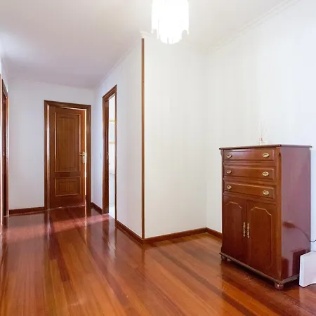 Disfruta De En Amplio Apartamento Melide